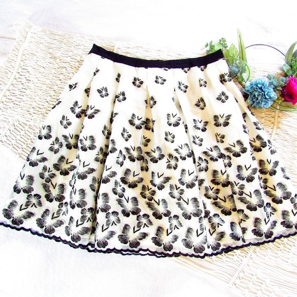 Talbots Dresses & Skirts - Butterfly Embroidered Skirt 16 Petite Full Flare